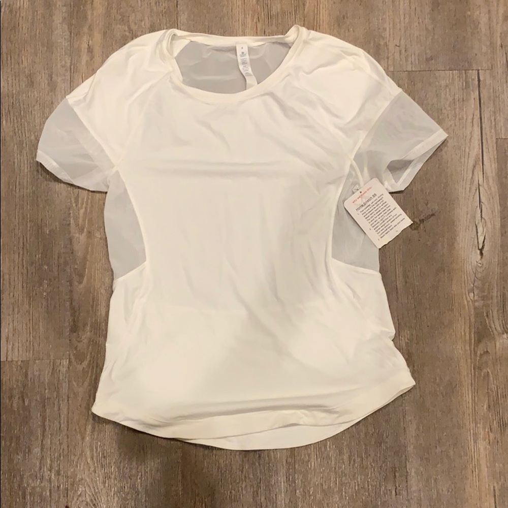 Lululemon short sleeve, Home Stretch, NWT, 4